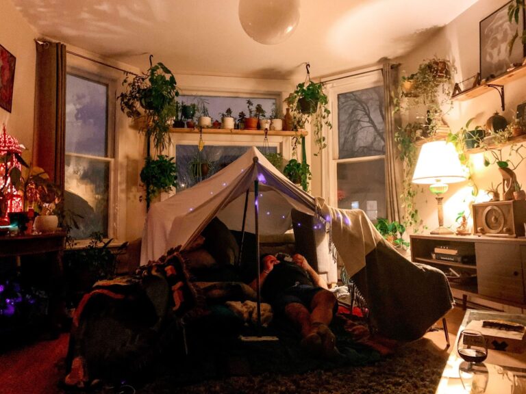 15 Cozy and Fun Indoor Date Ideas to Keep the Spark Alive